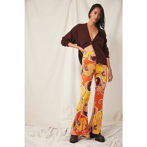 Free People Wildflower Flare Pant in Athens Floral Groove 70s Size Small - Picture 1 of 5